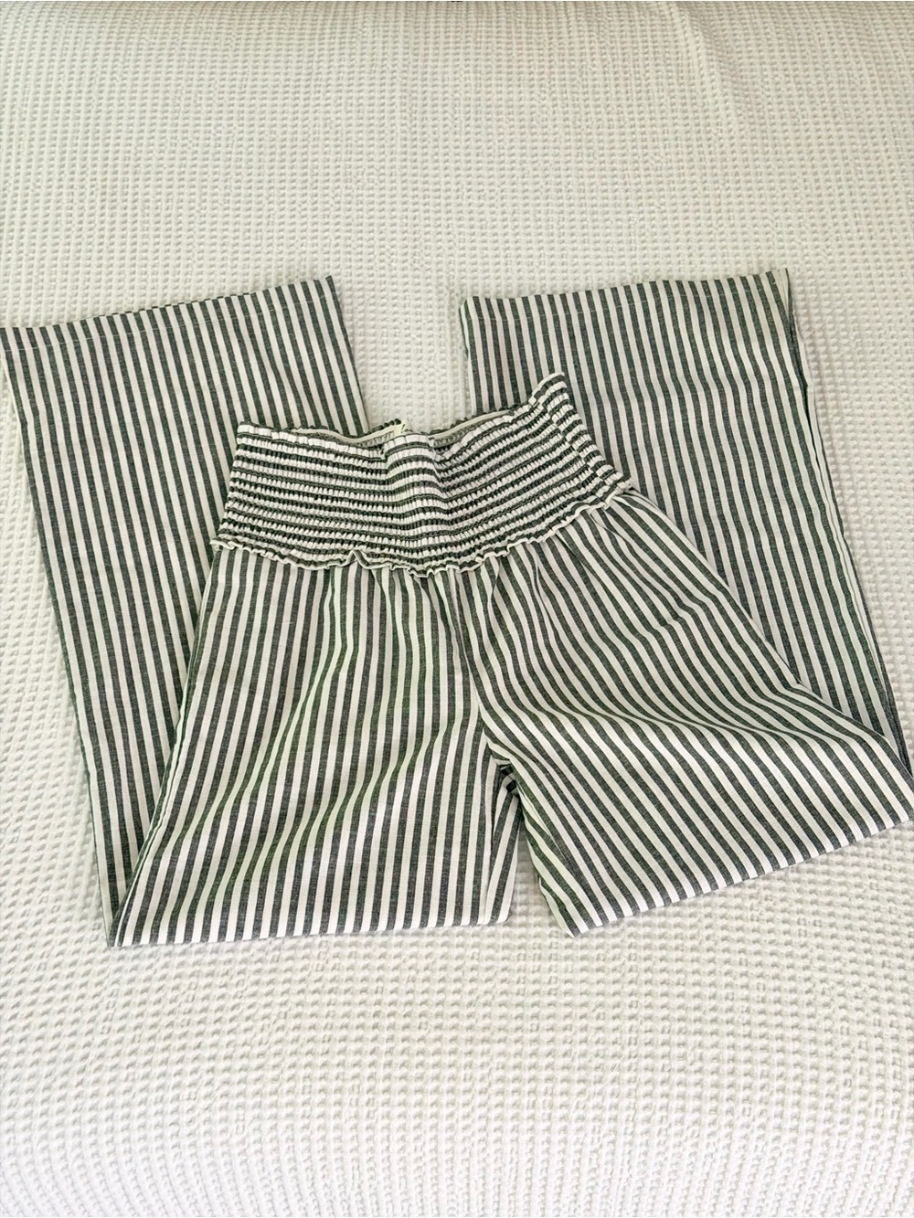 Love Tree Wide Leg Lounge Pants L Smocked Waist Navy Blue White Striped Resort